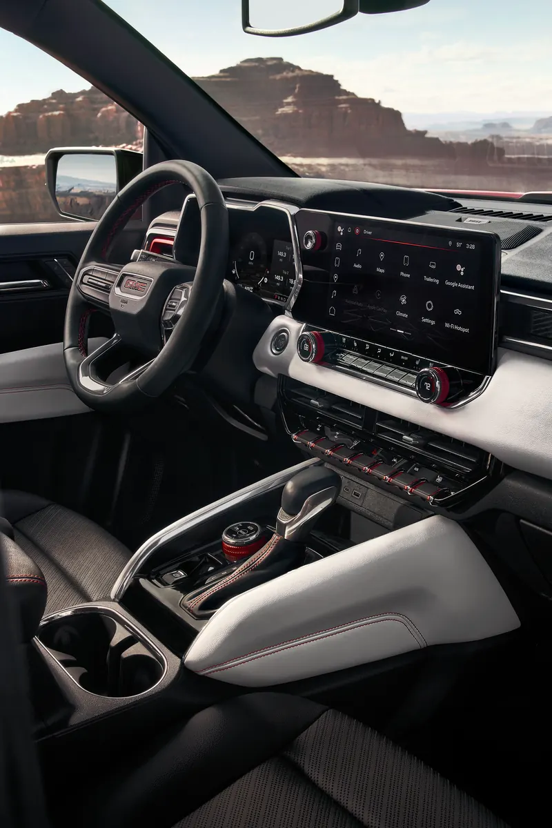 2026 GMC Canyon infotainment system at San Juan GMC in San Juan PR